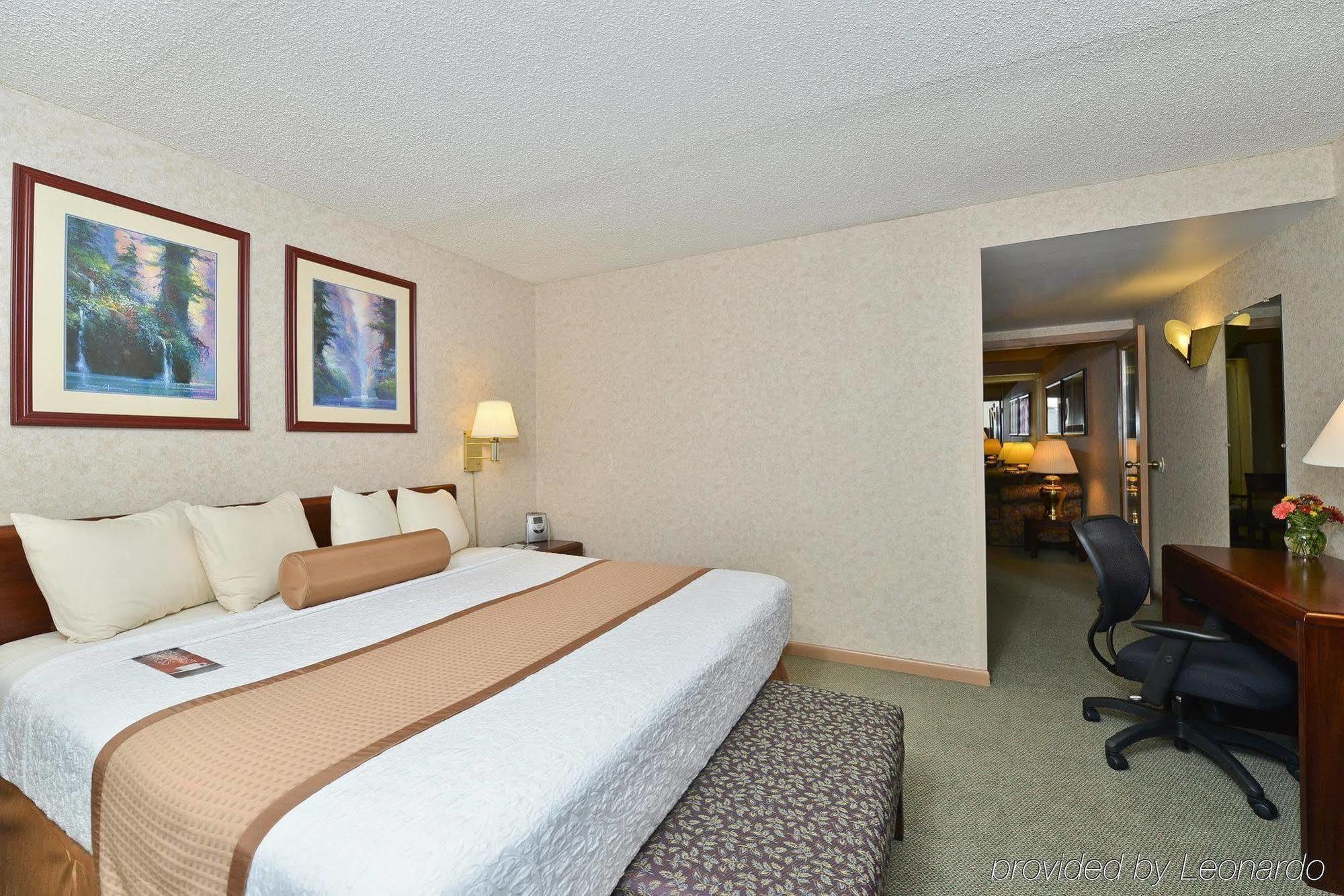 Holiday Inn Wilkes Barre - East Mountain By Ihg Εξωτερικό φωτογραφία